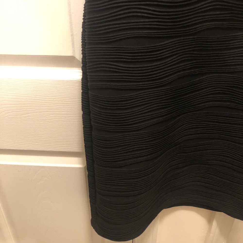 NY Collection Ribbed Black Dress - Picture 4 of 6
